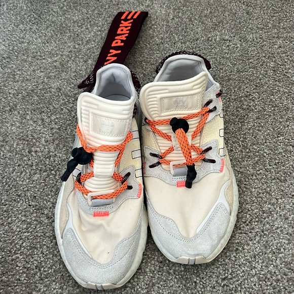 Seller photo, Poshmark